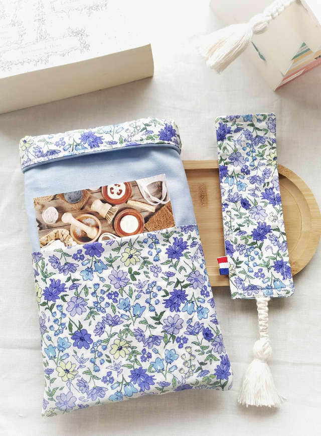 Pochette à Livre Liberty - Housse de Protection Écoresponsable pour Amoureux de la Lecture !