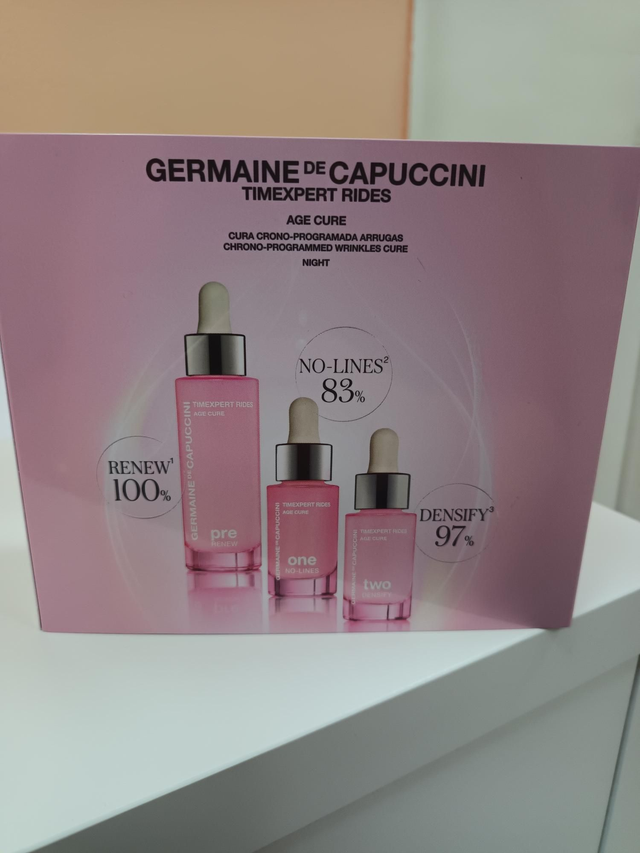 Luxusná 30-dňová nočná kúra proti vráskam a pre spevnenie pleti 1x30ml/3x15ml