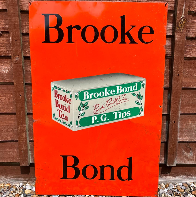 1930’s/ 40’s Brooke Bond Tea P. G. Tips Pictorial Advertising Sign 