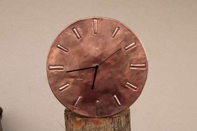 Modern handmade copper wall clock, Italian crafted home decor