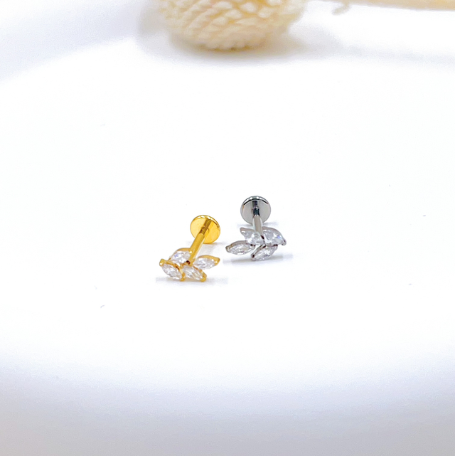 Piercing hélix Elona