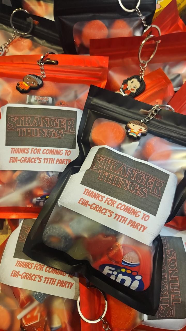 Stranger Things large keyring party pouch 