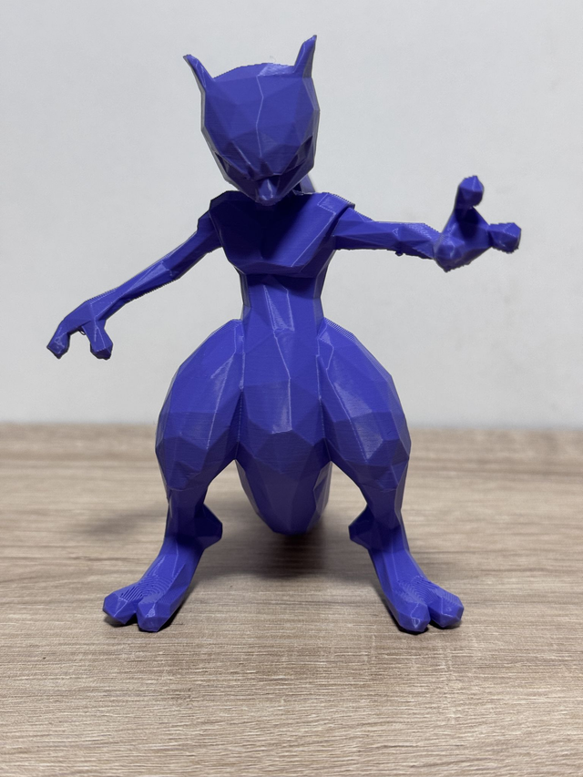 Figurine Low Poly 2