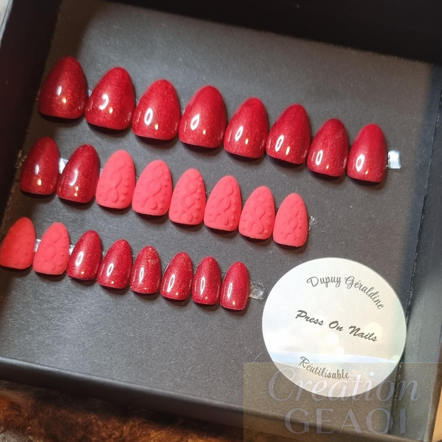 Red Christmas 2025 little rond xs