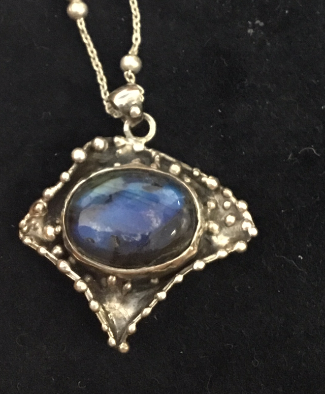 Labradorite Pendant 