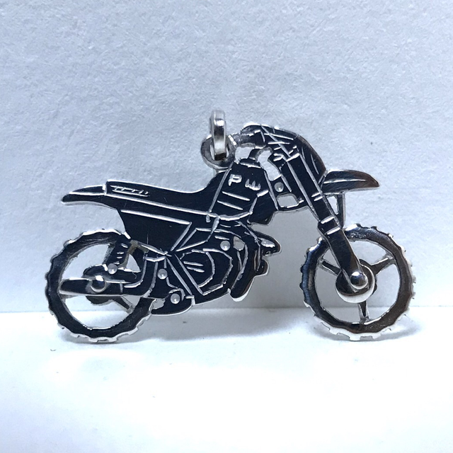 Pendentif moto articulée 50 PW 