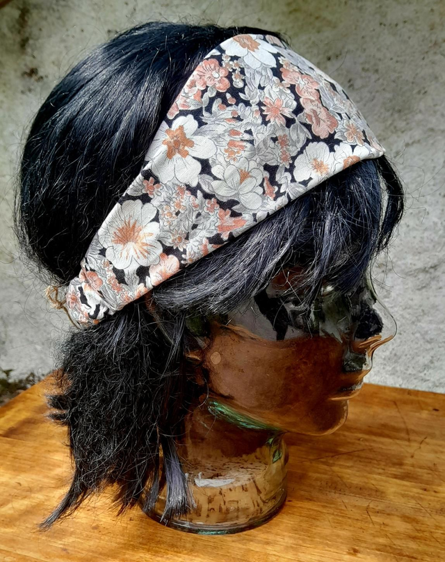 Bandeau plat beige/noir fleurs