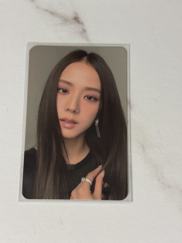 POB OFFICIEL DE JISOO DE BLACKPINK