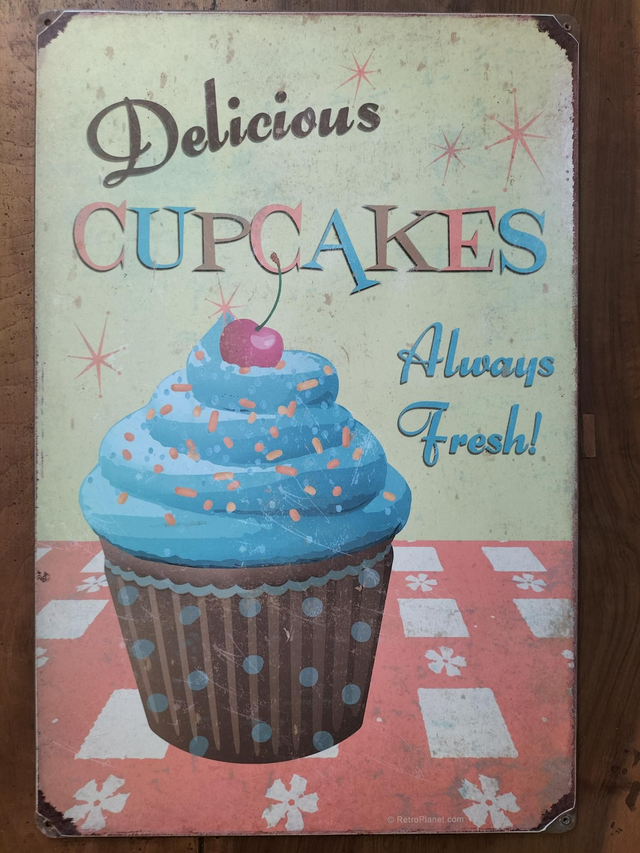 Plaque métal tôle épaisse grand format/ Cupcakes/ aspect vintage/ occasion T.B.E