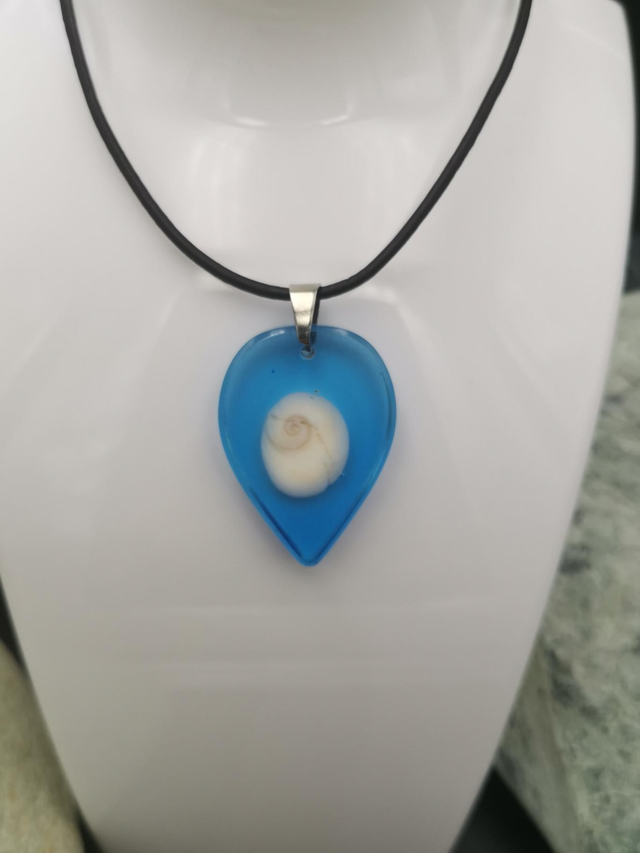 PEN-012 Pendentif goutte bleu