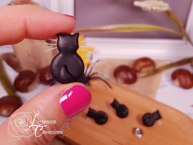 Spilla gatto nero con baffi