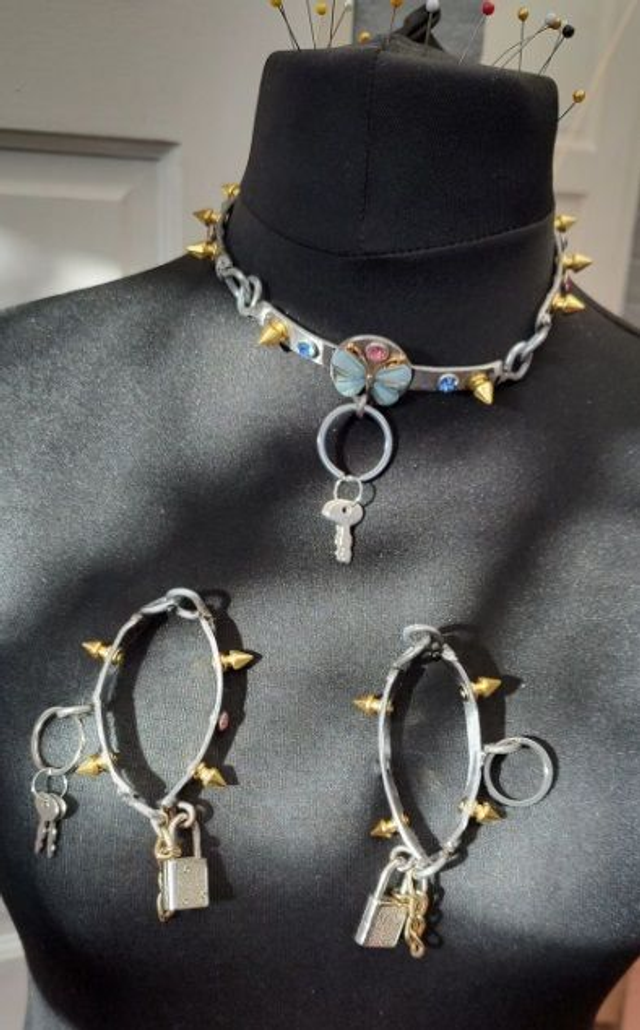 Blue butterfly collar and cuff set