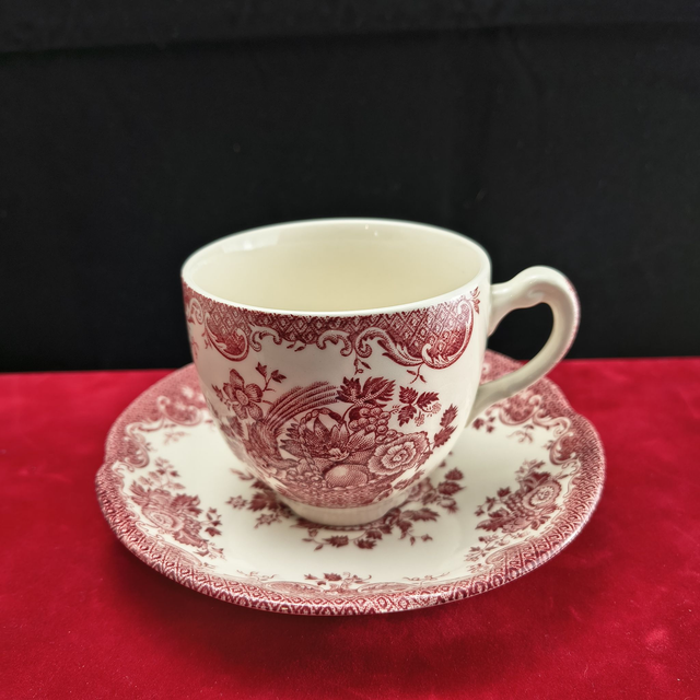 Johnson Bros | Kop (diameter 8 | hoogte 7,5 cm) en schotel (diameter 14 | hoogte 2,5 cm) 'Birds of Paradise' motief Roze | Vintage