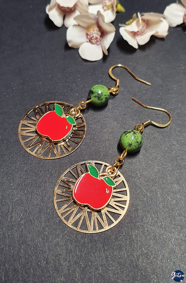 Boucles d&#039;oreilles pomme et jade nephrite