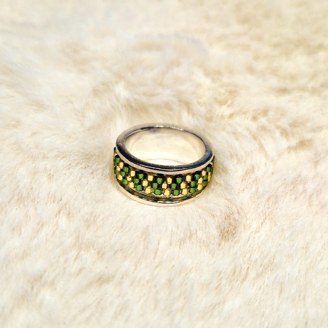 Bague verte et dorée 47