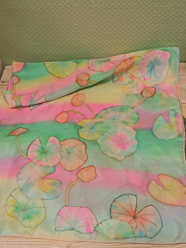 Carré de soie "Lotus Marie-Rose"