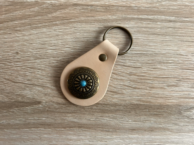 Porte-clé en cuir - Coloris « Naturel » - Assemblé à la main en France