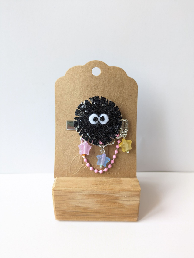 Barrette Boule de suie pampille