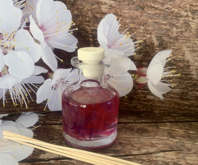 Reed diffuser 135 ml - Plum &amp; Rhubarb 