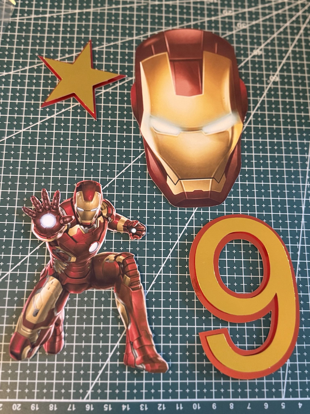 Iron man mask &amp; figure cake topper