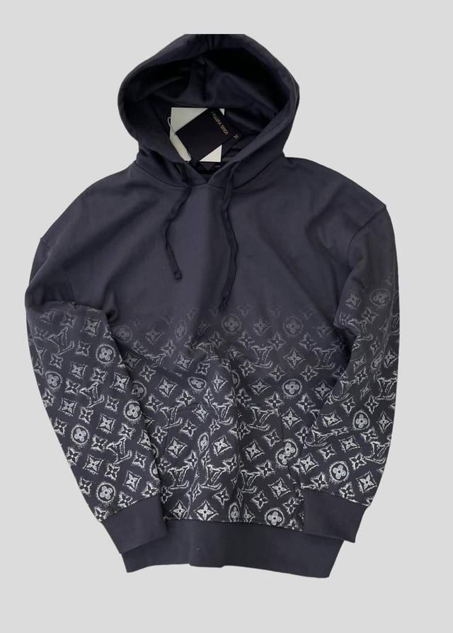 Louis Vuitton Jaka ar Logo