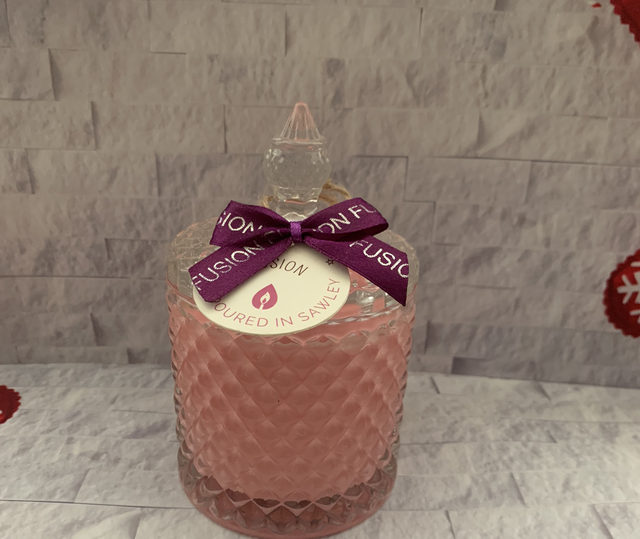 Glass Candle - English Pear &amp; Freesia 