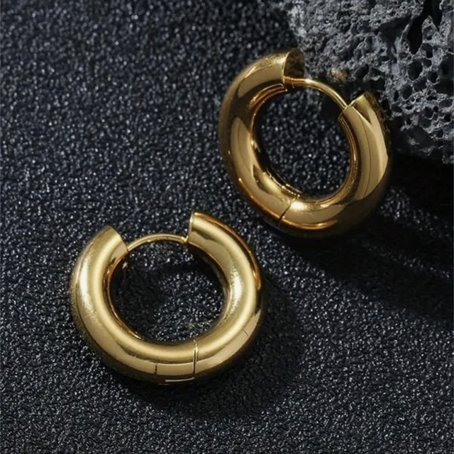 Chunky gold huggie hoops