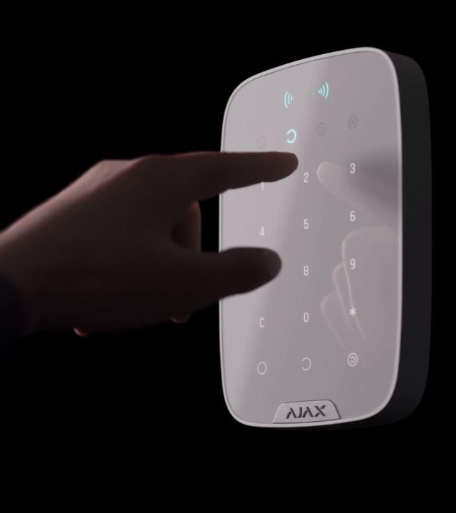 LE CLAVIER PLUS / AJ-KEYPADPLUS-W