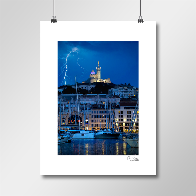 Affiche « Éclaire-moi »