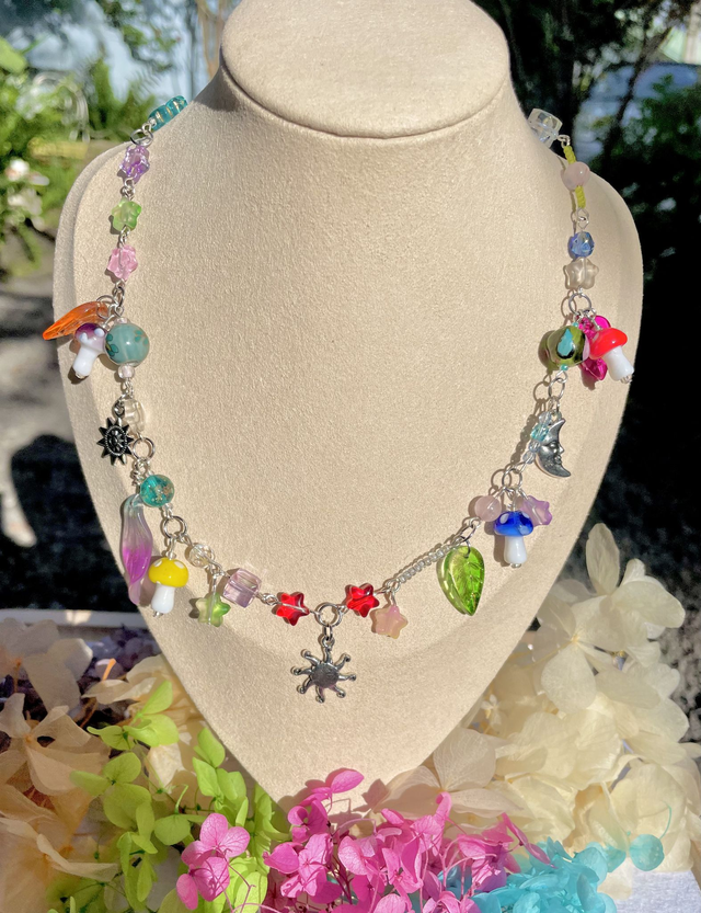 Collier "Clairière enchantée" ( Astres lumineux)