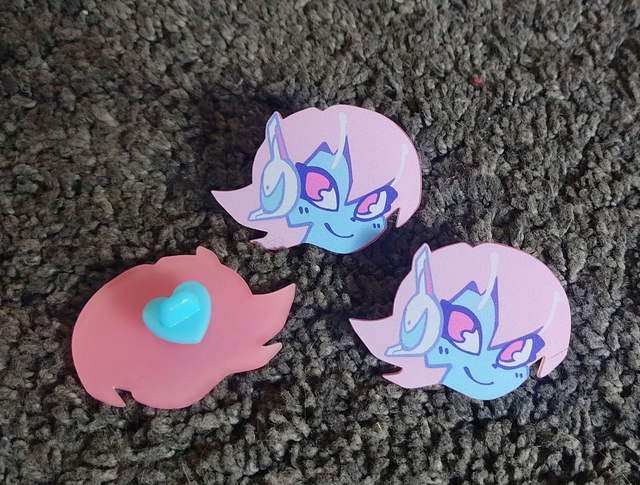 Robot girl pink frosted acrylic Pin