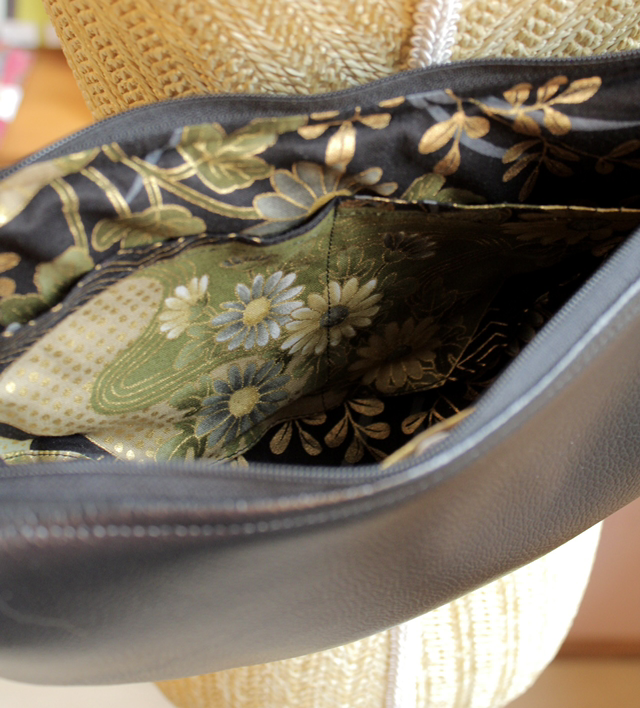 Sac demi lune simili cuir noir / Le petit atelier de Maya