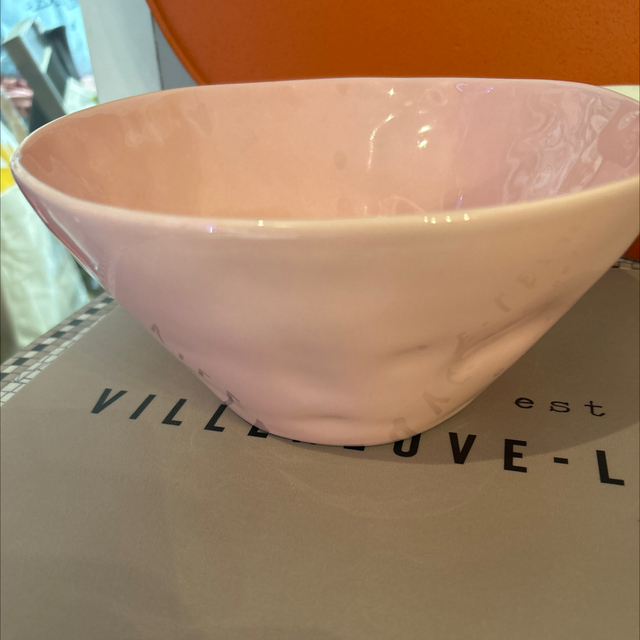 Saladier moyen modèle rose