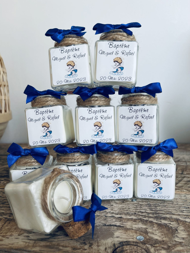 Pots en verre avec  bougie ou dragées  personnalisés avec petit ANGE pour baptême