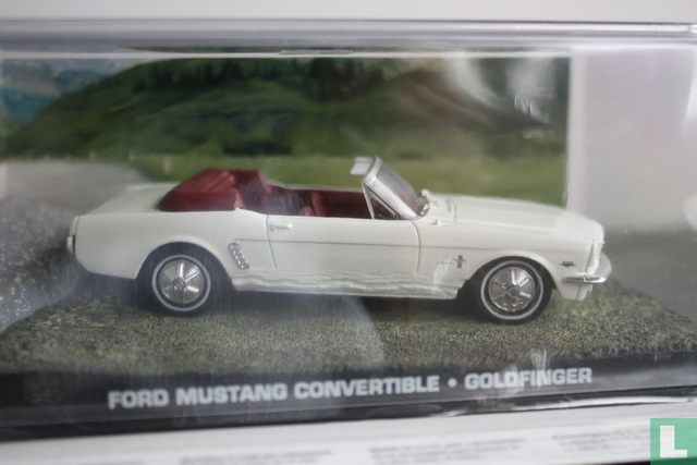 0035 - Ford Mustang Convertible &#039;Goldfinger&#039;