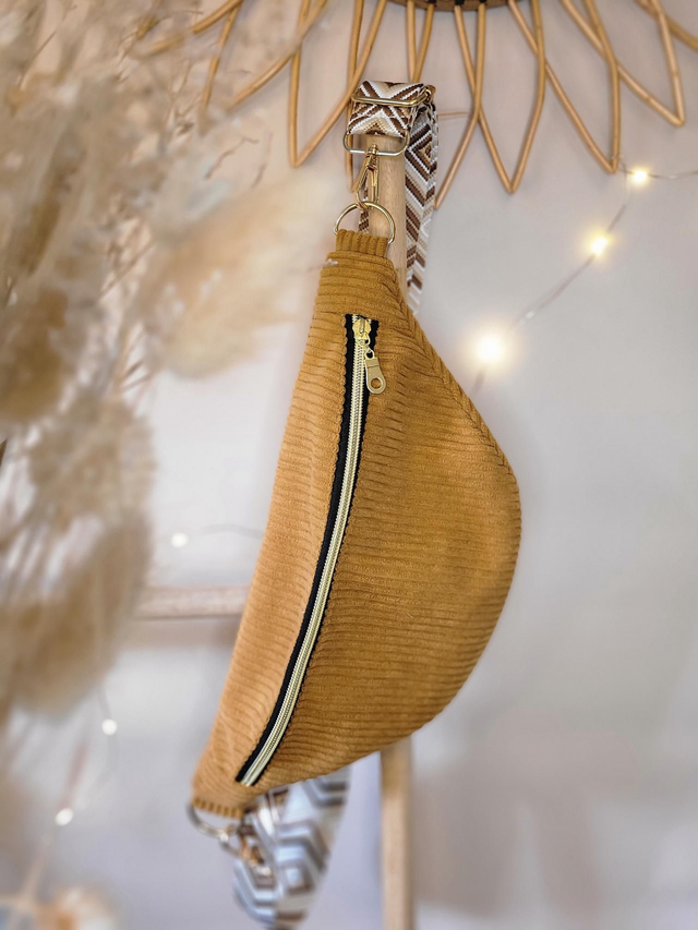 Banane  velours côtelé camel bandoulière amovible
