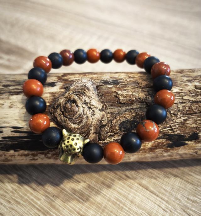 Léopard Jaspe rouge et Onyx noir mat