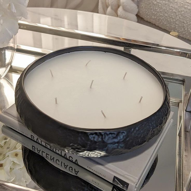 7 Wick Round Black Scented Candle
