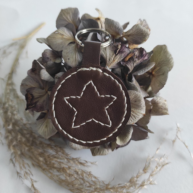 Porte clés Étoile en cuir 