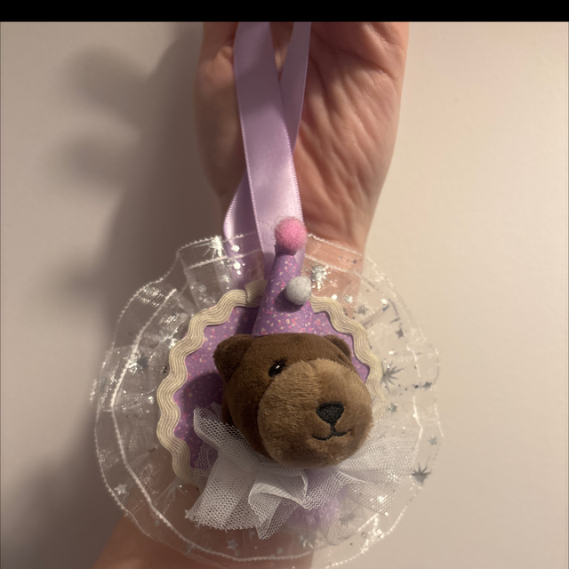 Delores - Showbear hanging dec