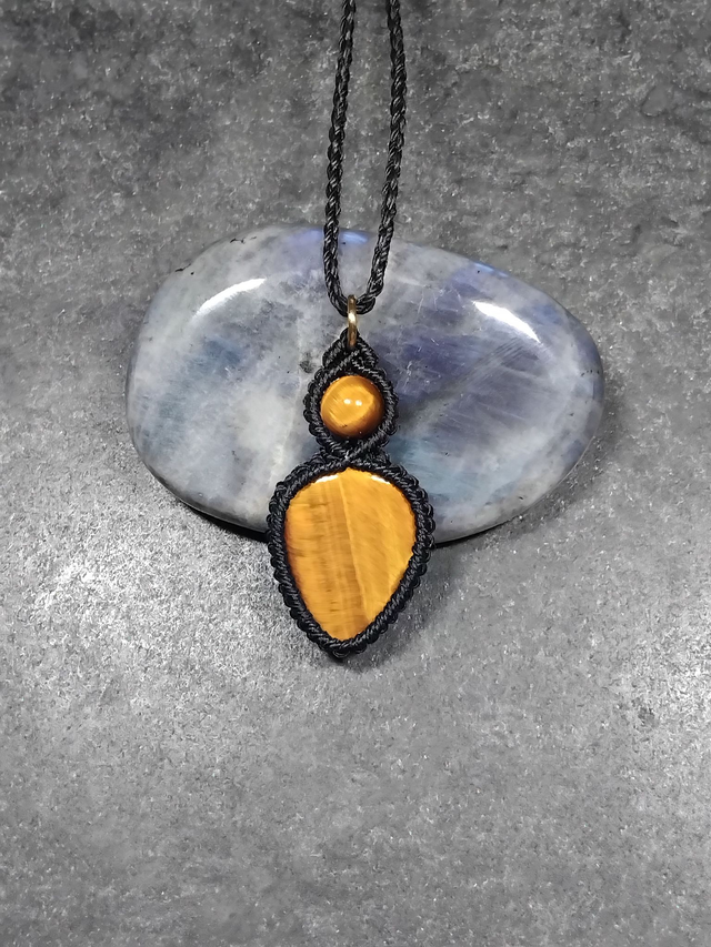 Collier en œil de tigre