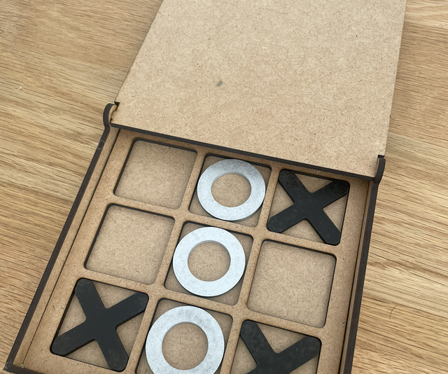 Jeux du Morpion ou XOX et son coffret