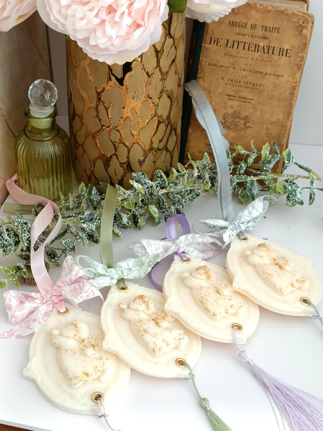 Suspension  parfumée "Bonne fête Mamie" Fleur de coton