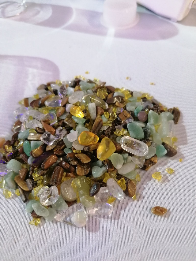 Edelsteinmischung Body and Soul mit Glasflasche und Hülle