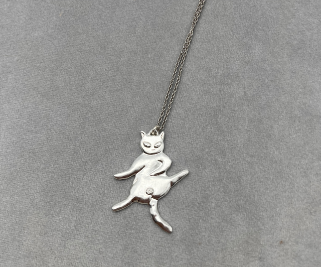 Kitty Power pendant, Maxi 
