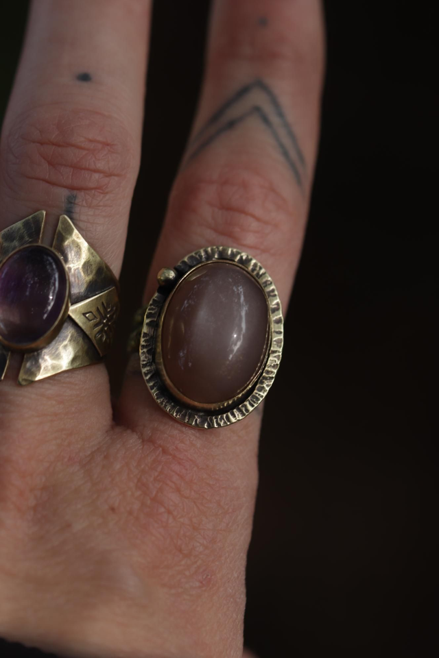 Bague pierre de lune réglable