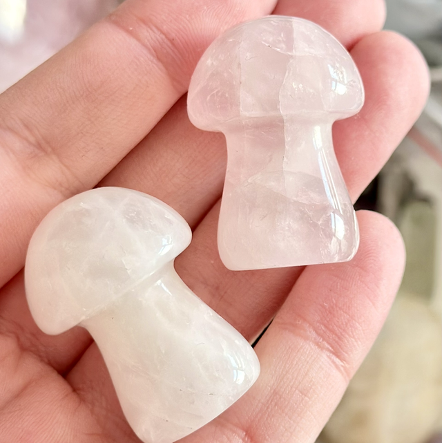 Chunky rose quartz medium mushroom 