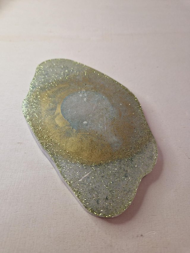 Orgonite, plaque / 089