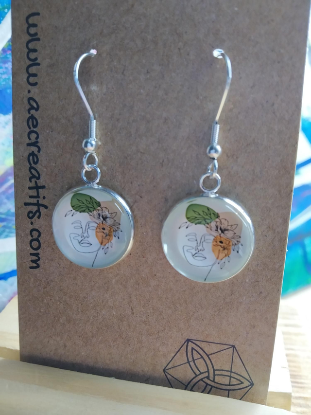 Boucles d&#039;oreilles cabochons visage art 