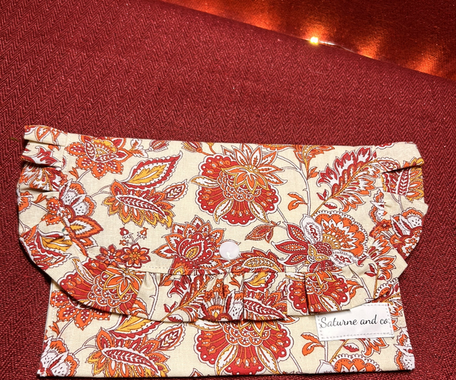 Pochette Plate à Froufrou Jasmina